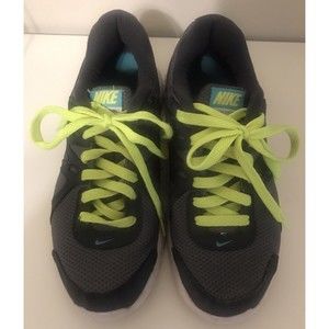 Women’s Nike Size 8 554900-008 Revolution 2 Gray Running Shoes Sneakers